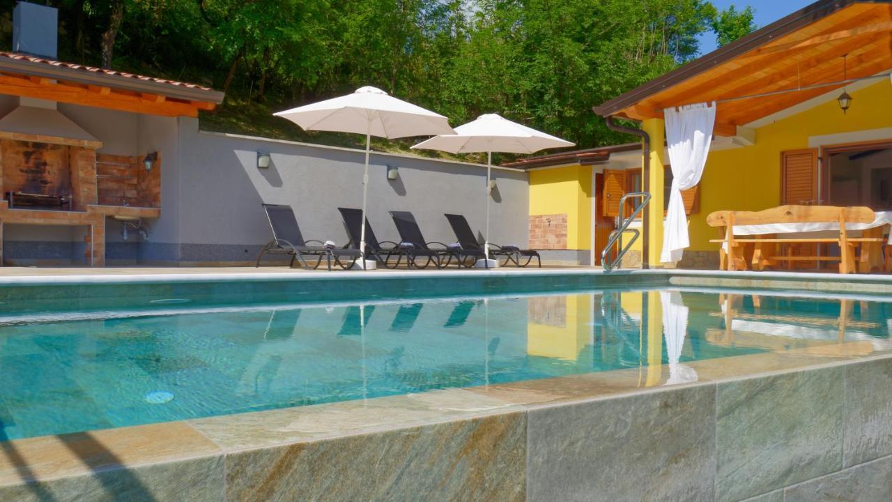 Casa Valla By Rent Istria Buzet Buitenkant foto