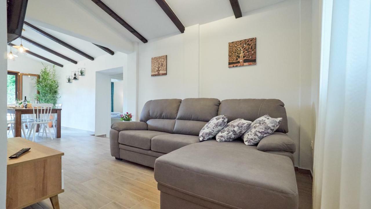 Casa Valla By Rent Istria Buzet Buitenkant foto
